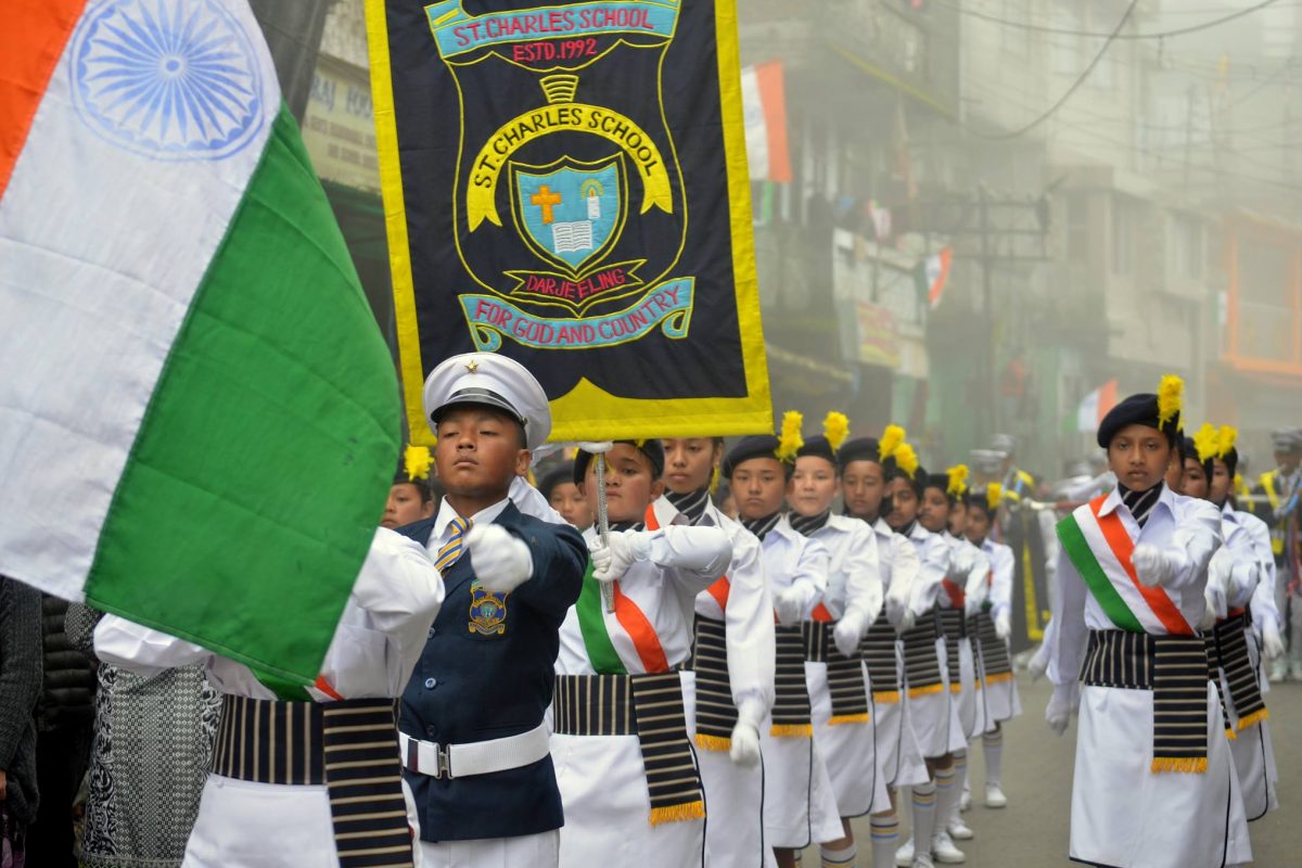 39522092_2014329045284788_6447299962077184_n