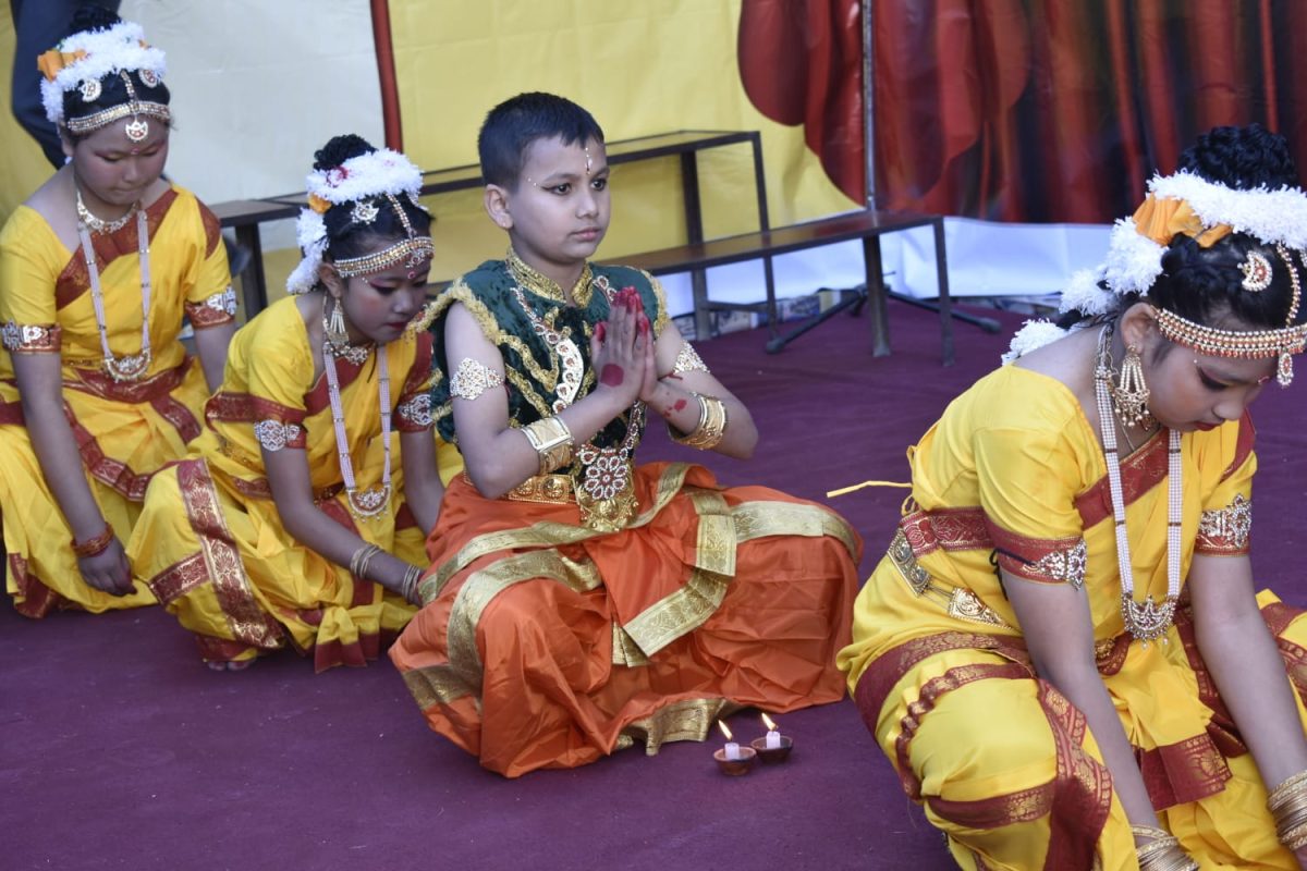 c3b74832-d976-4174-99f7-f7a120c36723